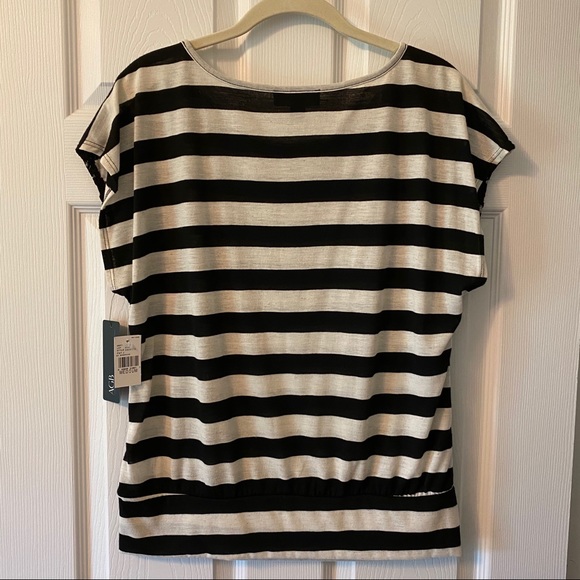 AGB Cap Sleeve Shirt with Lace - Picture 2 of 2